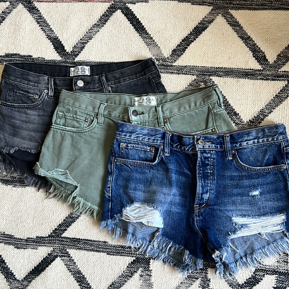 Free People Denim Cut Off Short Bundle Sz 28